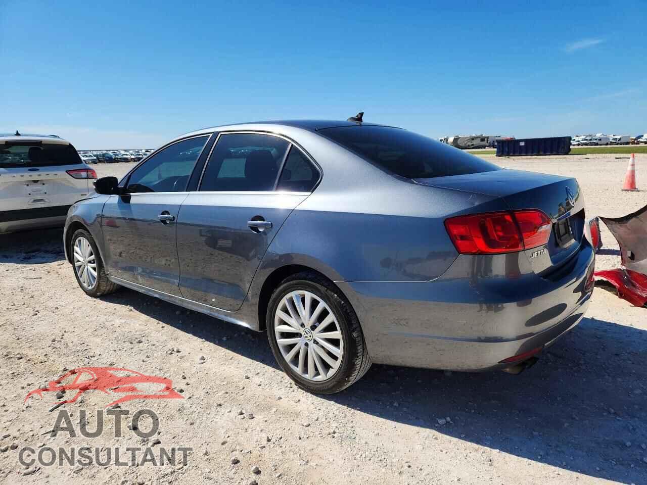 VOLKSWAGEN JETTA 2014 - 3VWL07AJXEM329576