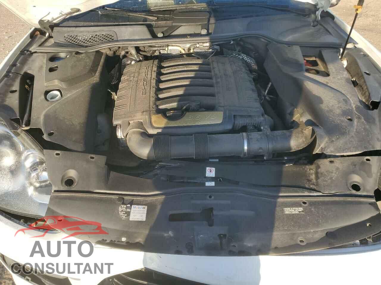 PORSCHE CAYENNE 2016 - WP1AA2A26GKA15645