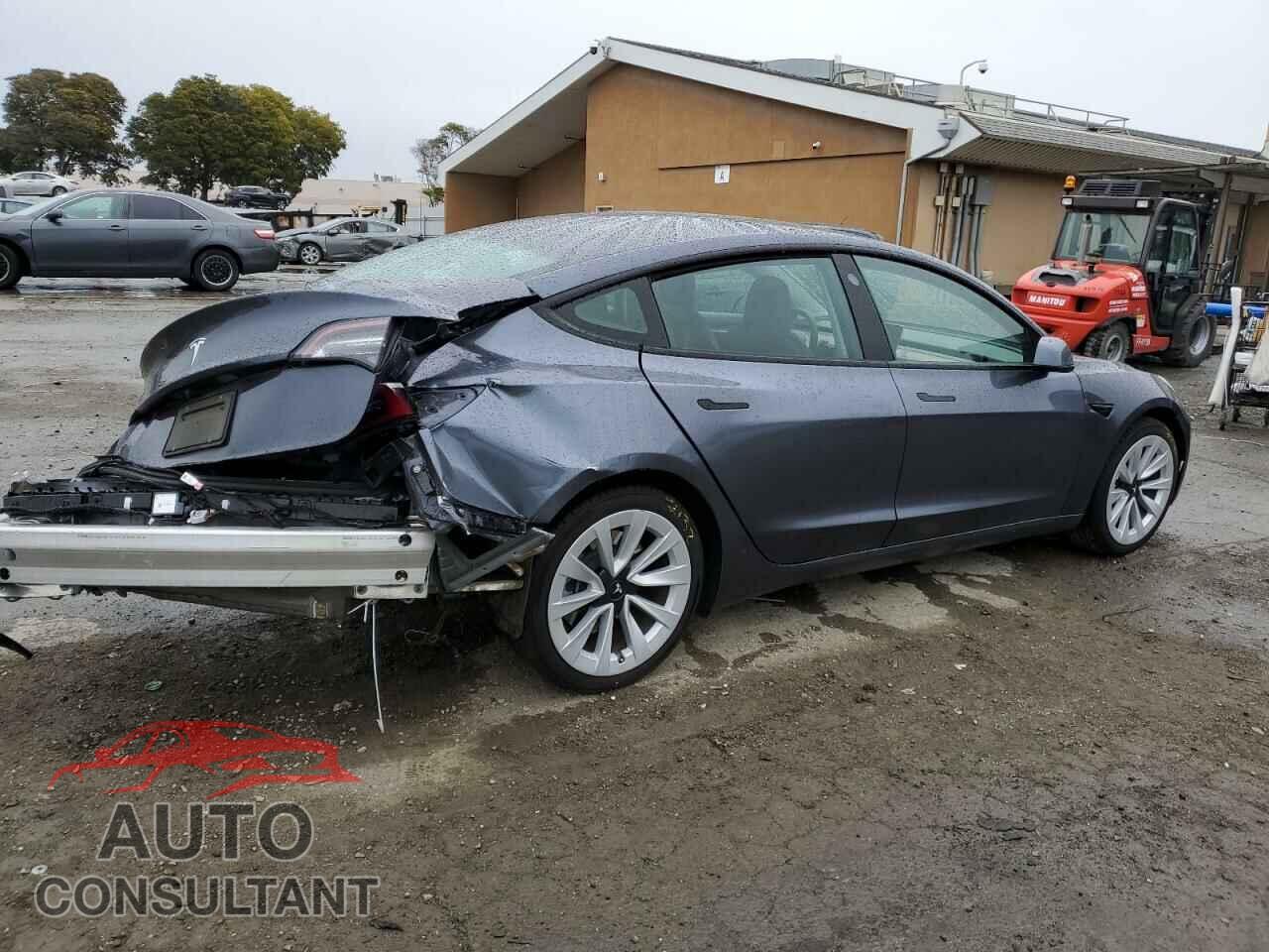 TESLA MODEL 3 2022 - 5YJ3E1EA5NF143492