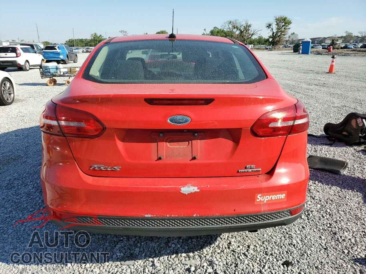FORD FOCUS 2015 - 1FADP3F26FL282696
