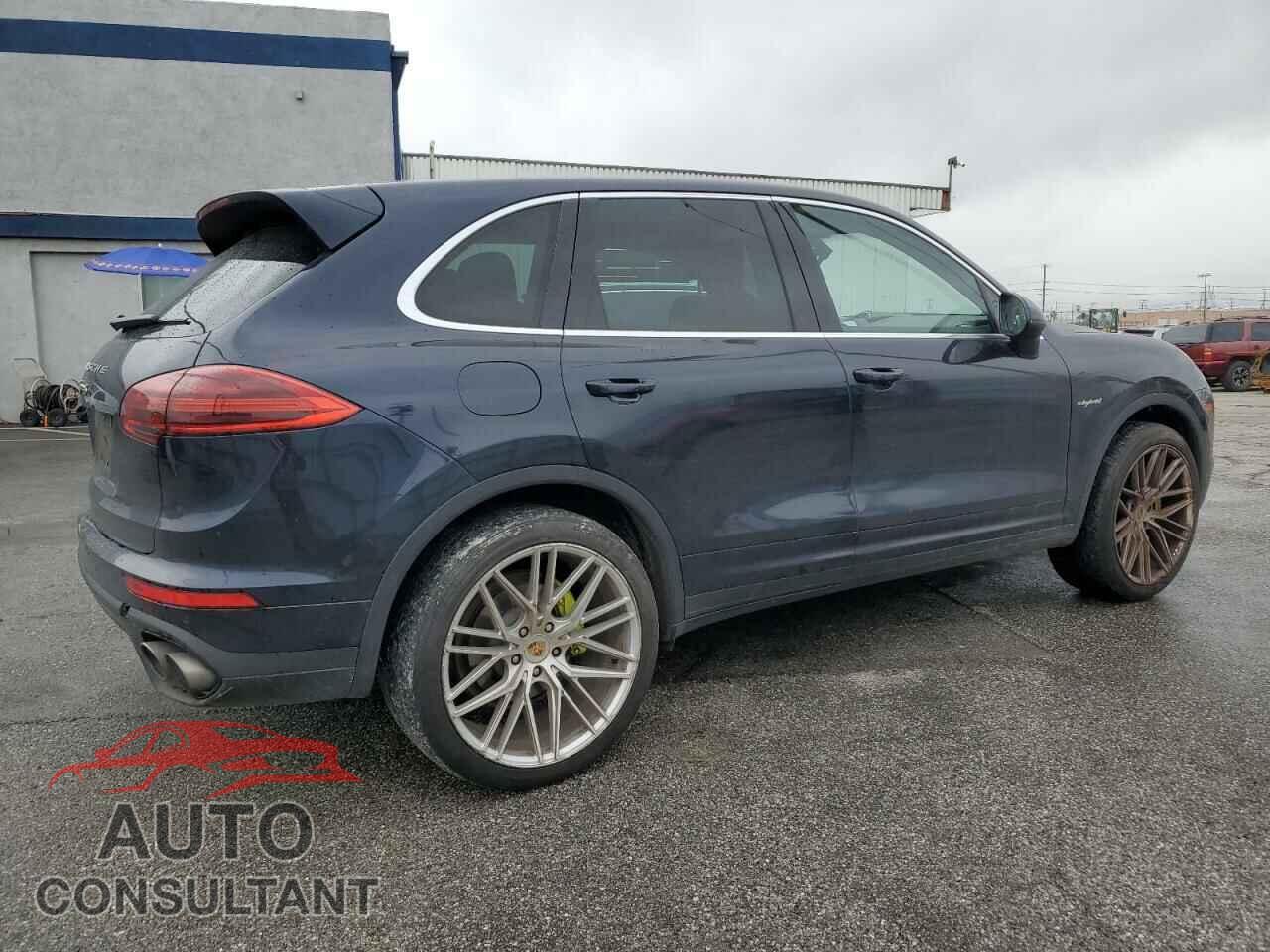 PORSCHE CAYENNE 2017 - WP1AE2A27HLA74235