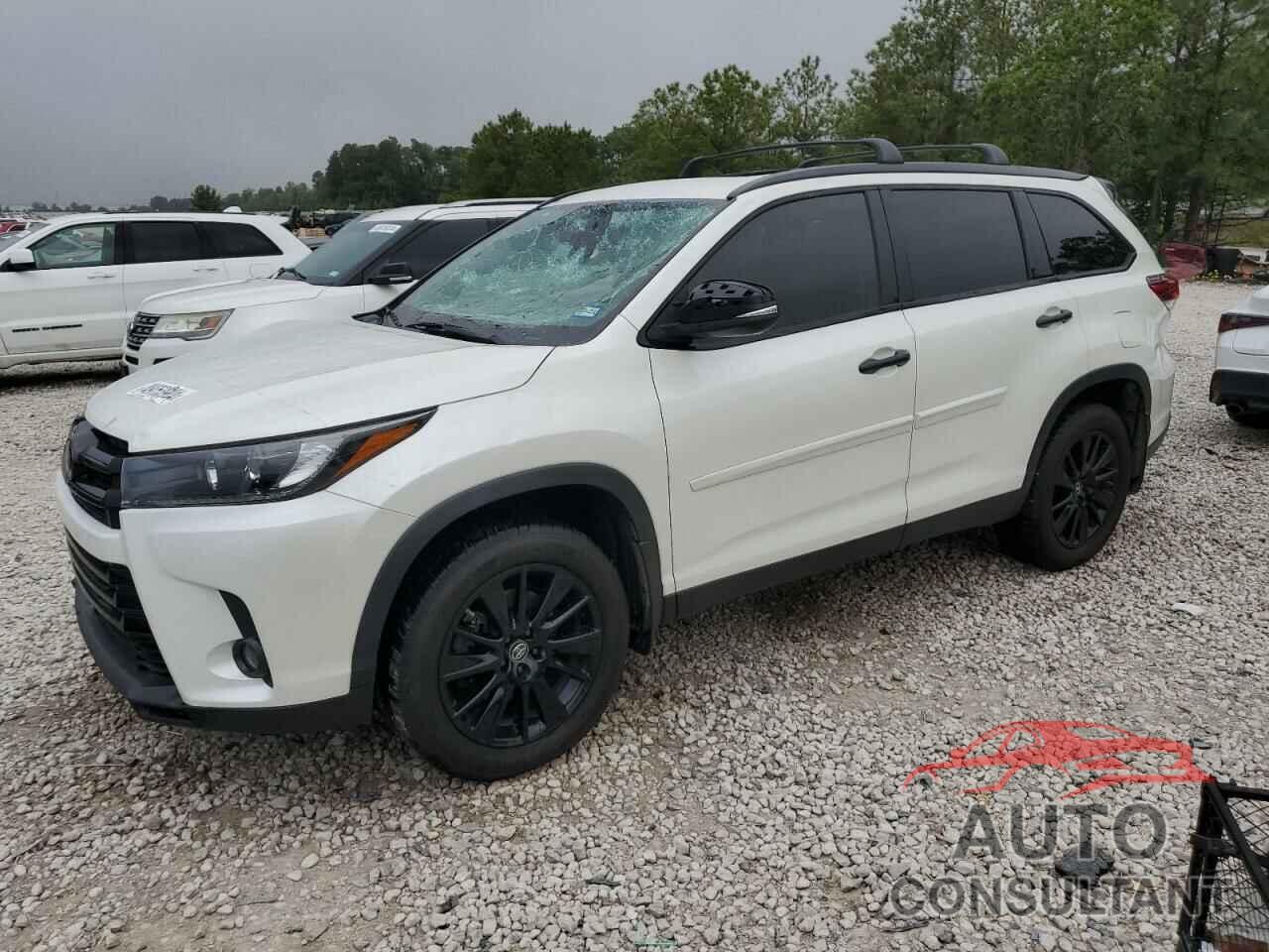 TOYOTA HIGHLANDER 2019 - 5TDKZRFH3KS312832