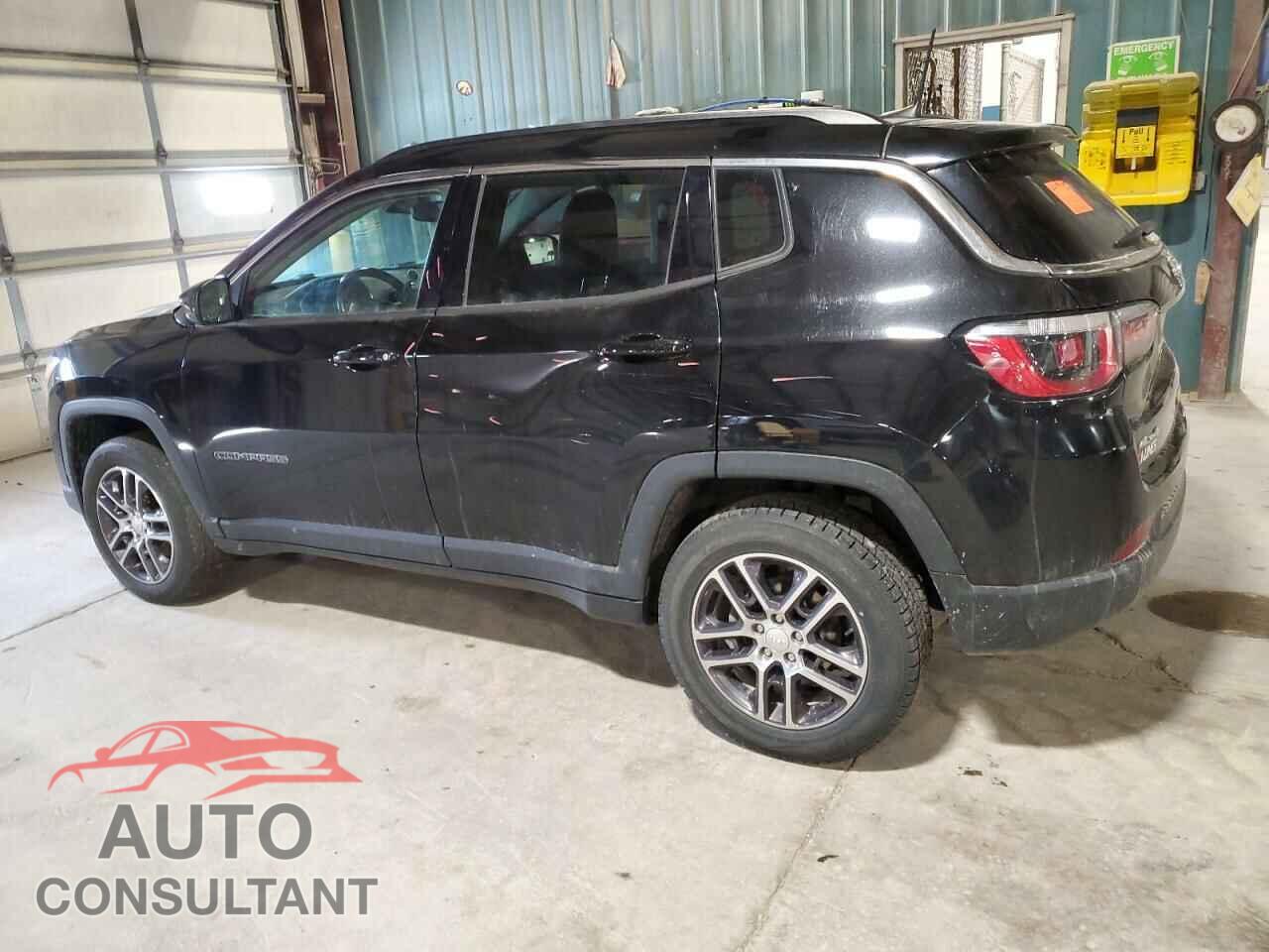 JEEP COMPASS 2018 - 3C4NJDBB7JT320932