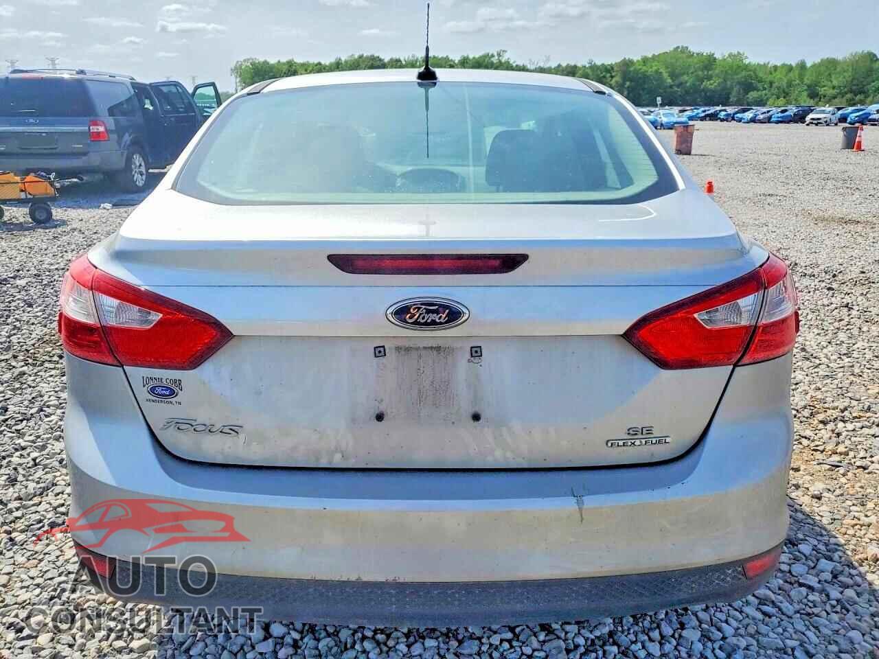 FORD FOCUS 2014 - 1FADP3F28EL410208
