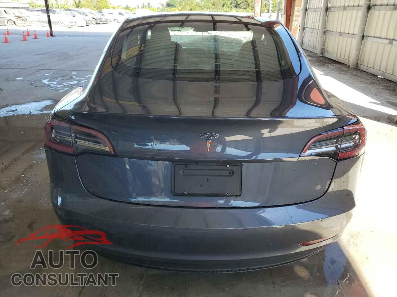 TESLA MODEL 3 2022 - 5YJ3E1EA4NF285493