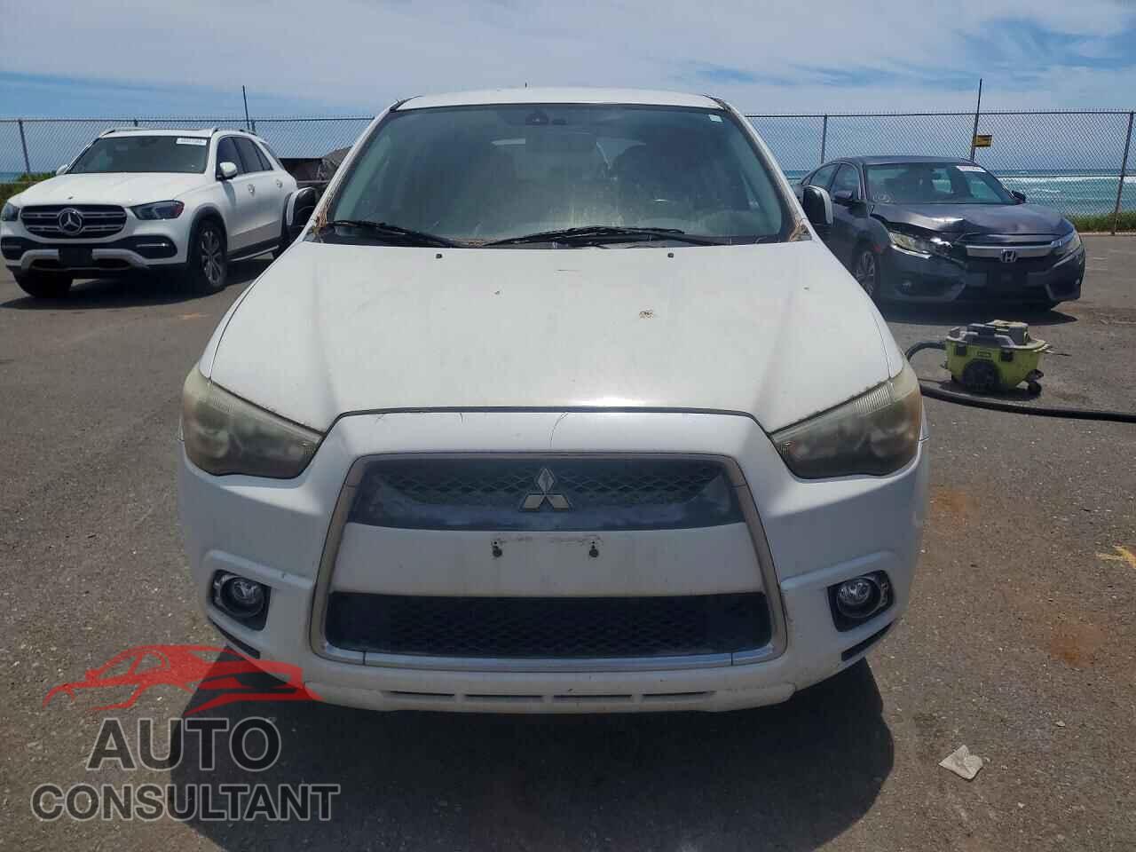 MITSUBISHI OUTLANDER 2011 - JA4AP4AUXBZ007734