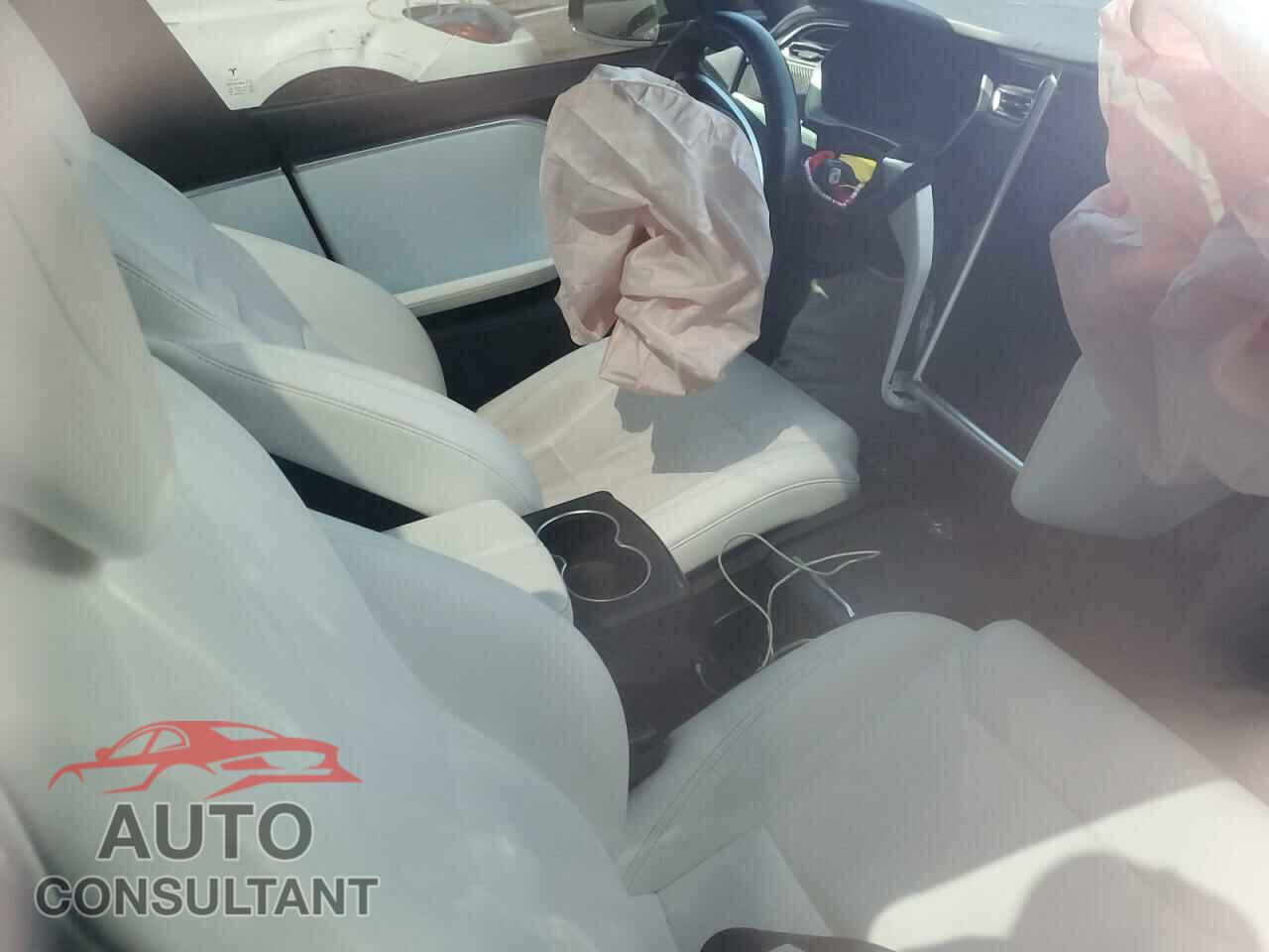 TESLA MODEL S 2017 - 5YJSA1E24HF206876