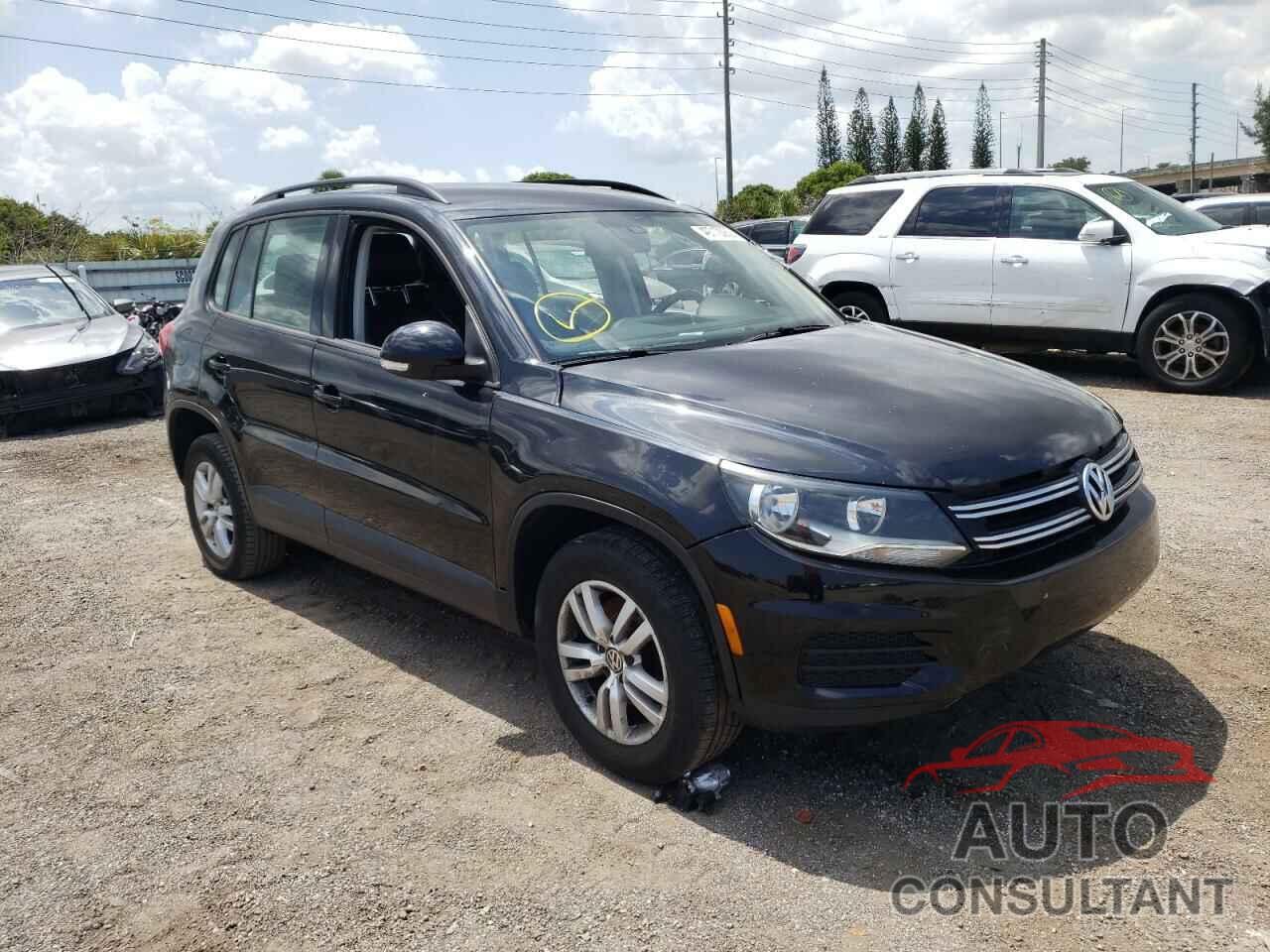 VOLKSWAGEN TIGUAN 2017 - WVGBV7AX6HW508380