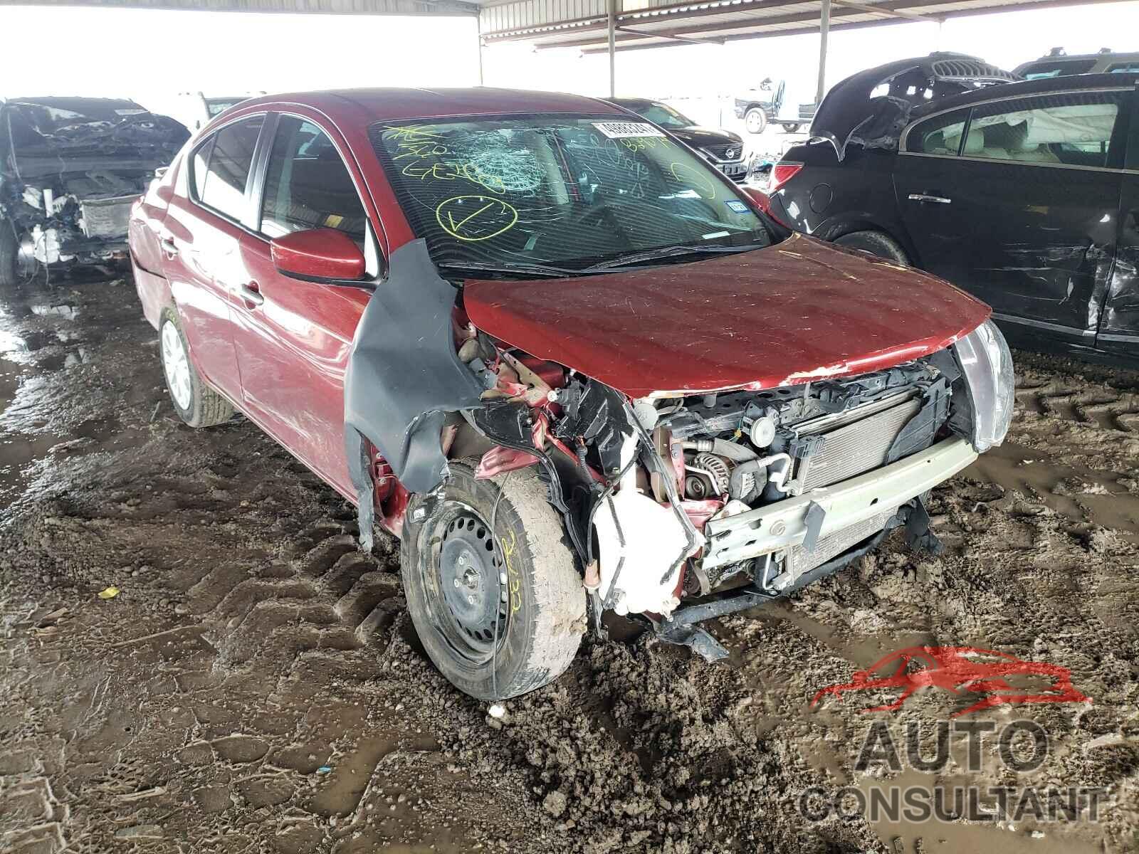 NISSAN VERSA 2018 - 3N1CN7AP5JL829074