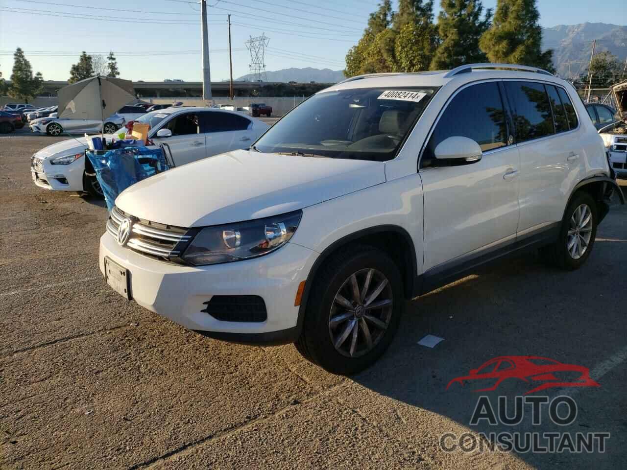 VOLKSWAGEN TIGUAN 2017 - WVGRV7AX6HK000562