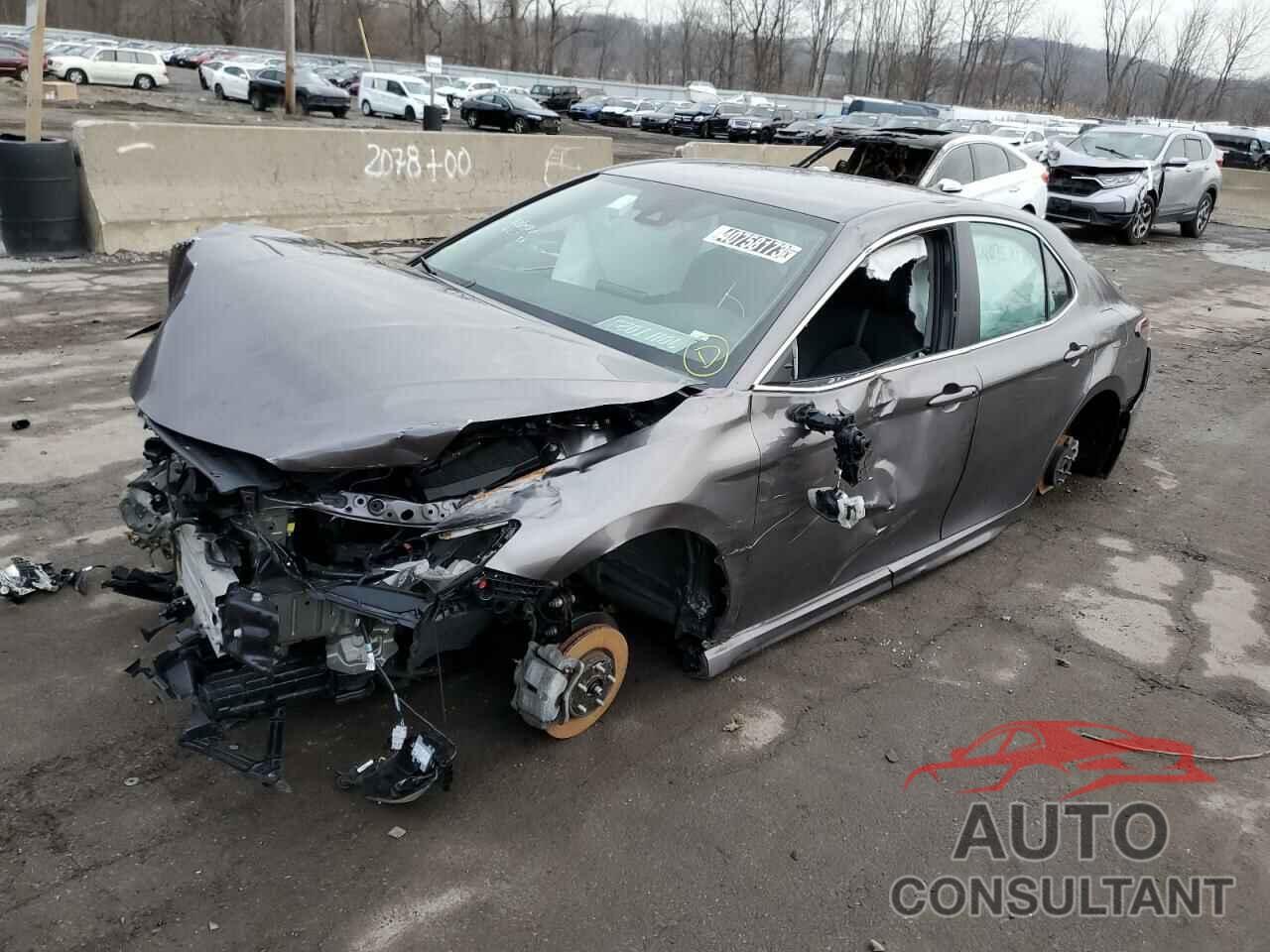 TOYOTA CAMRY 2022 - 4T1G11AK6NU017558