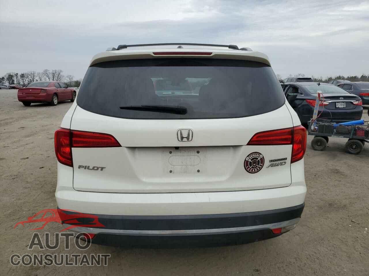 HONDA PILOT 2018 - 5FNYF6H98JB038554