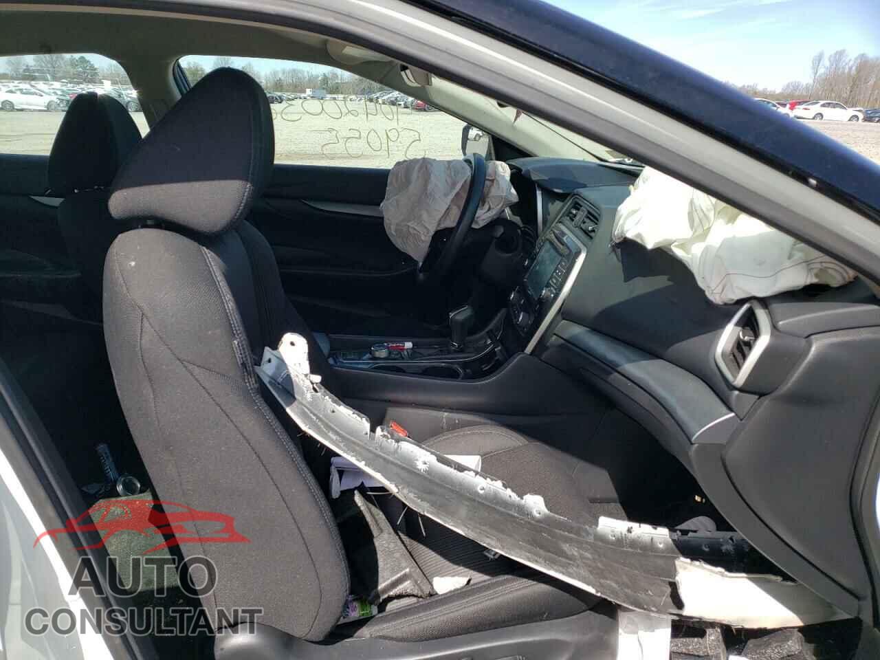 NISSAN MAXIMA 2017 - 1N4AA6AP6HC450395