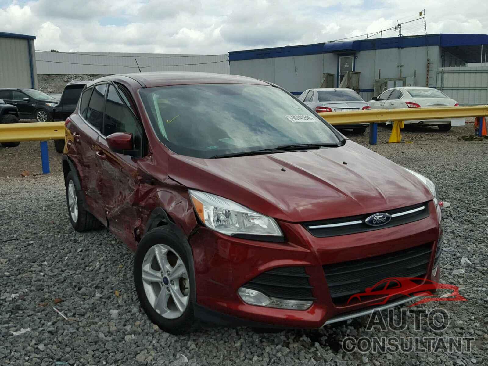 FORD ESCAPE 2015 - 1FMCU0G70FUC54843