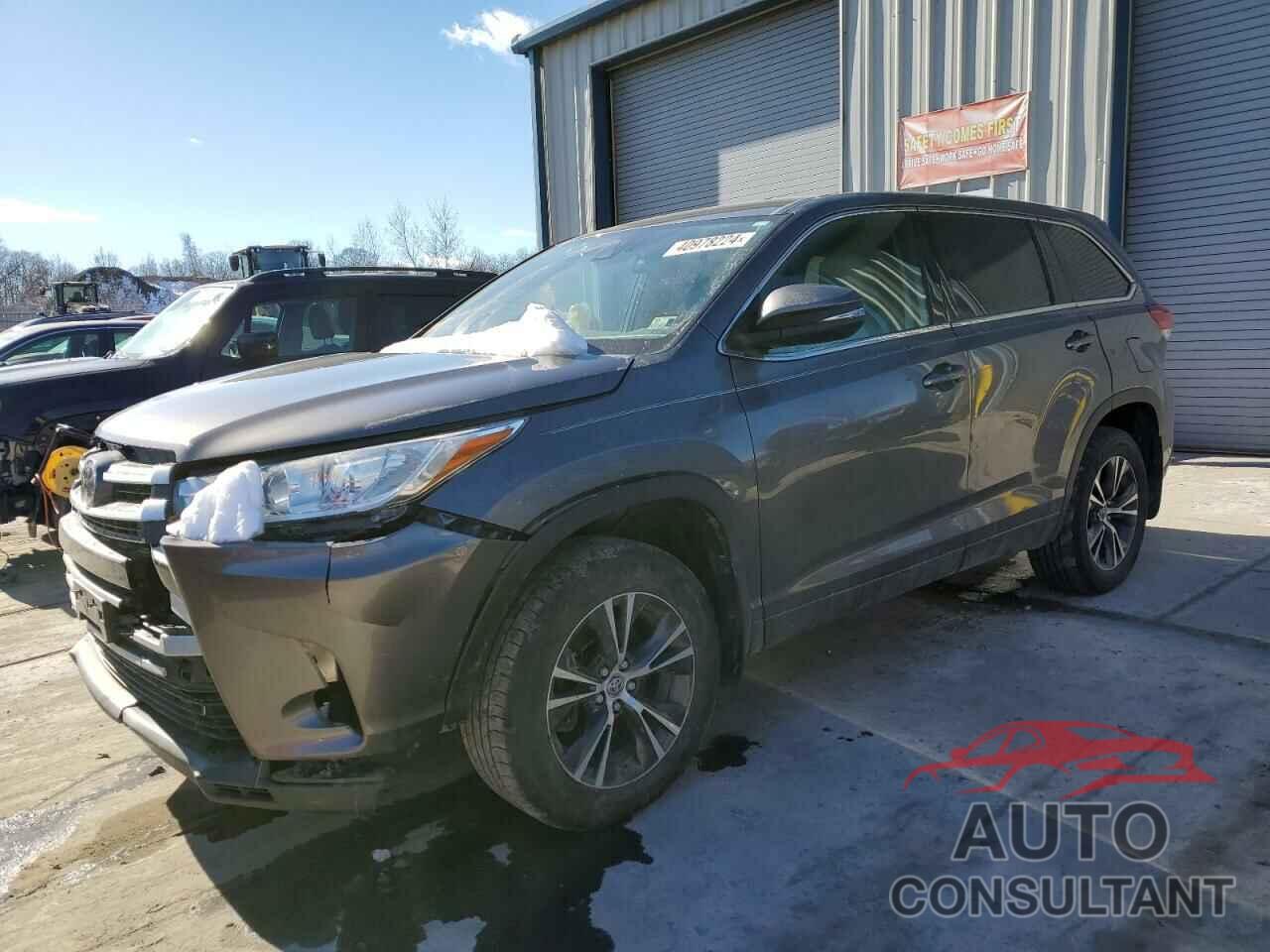 TOYOTA HIGHLANDER 2018 - 5TDBZRFH8JS817280