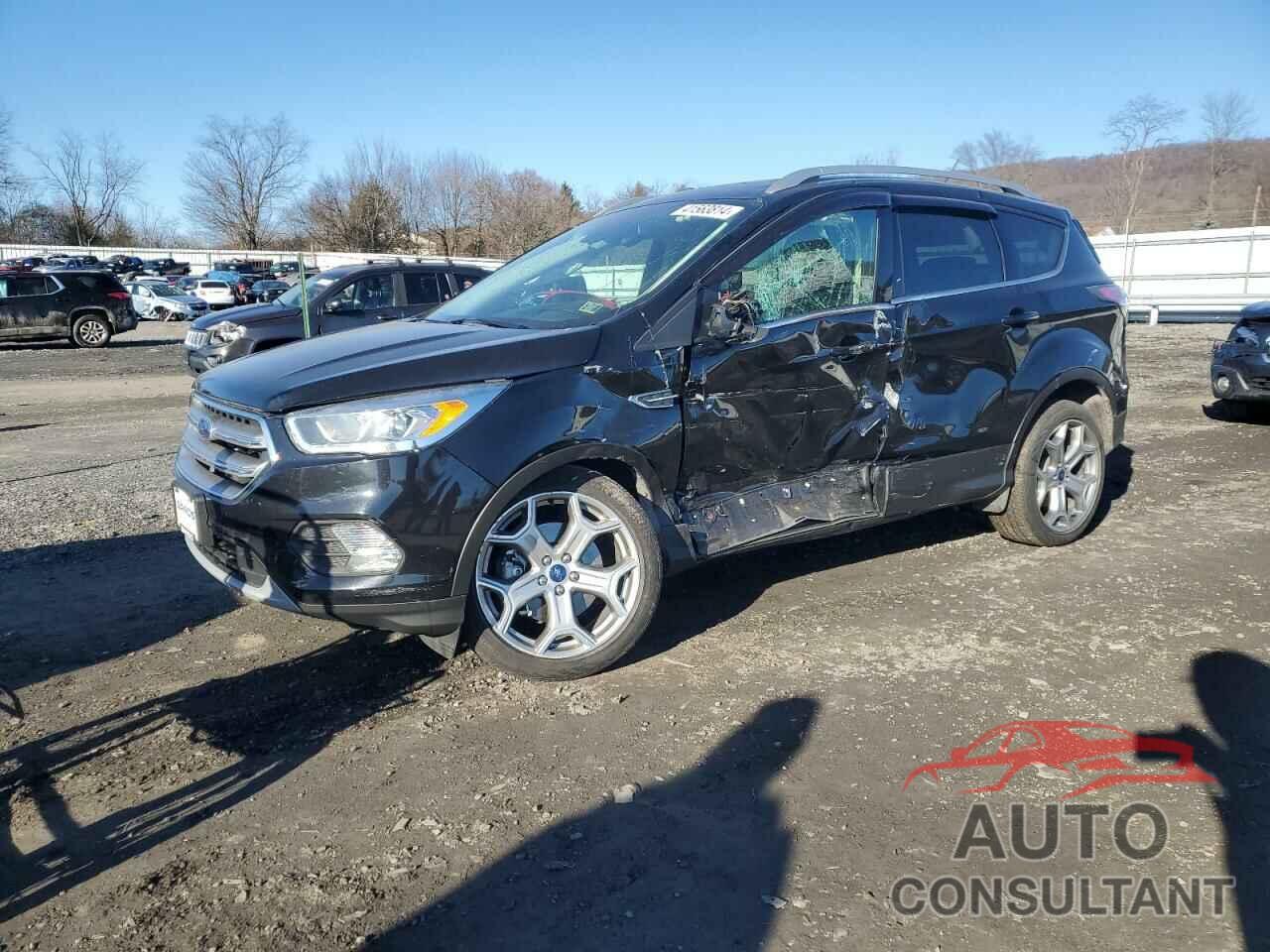 FORD ESCAPE 2017 - 1FMCU9J91HUA18350