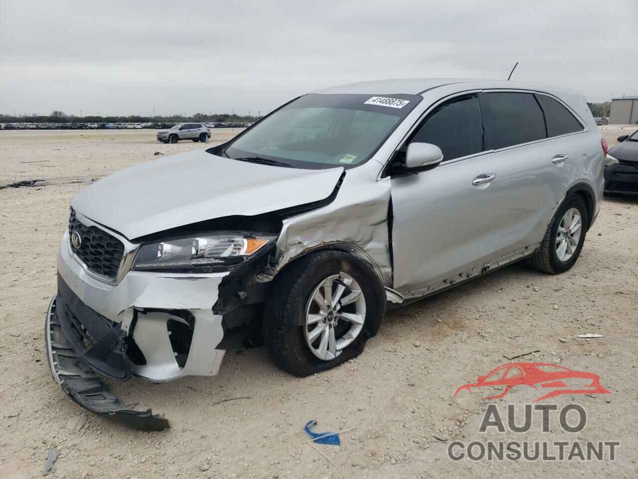 KIA SORENTO 2019 - 5XYPG4A31KG449579