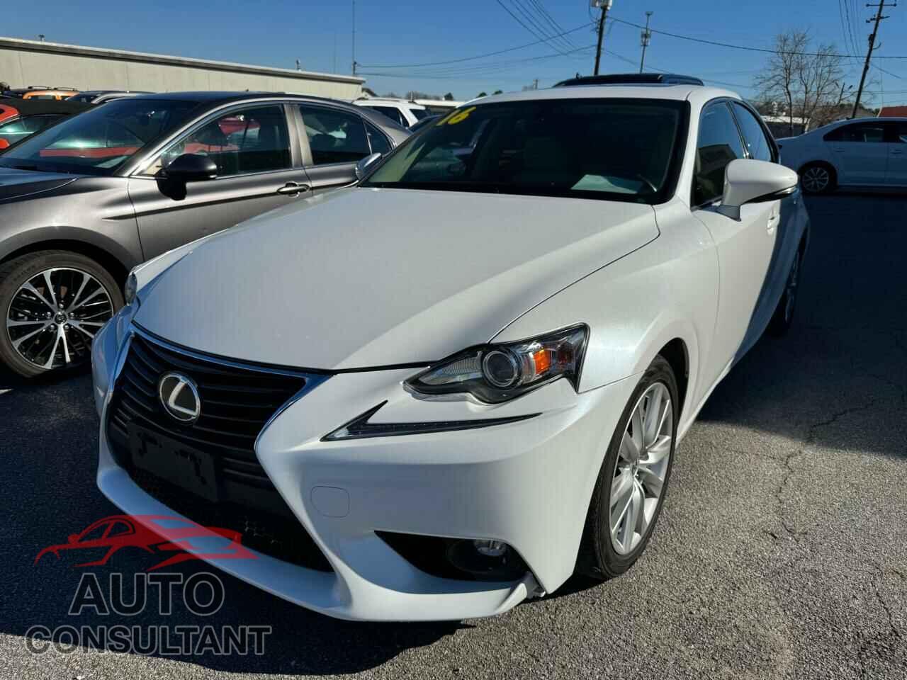 LEXUS IS 2016 - JTHBA1D2XG5001241
