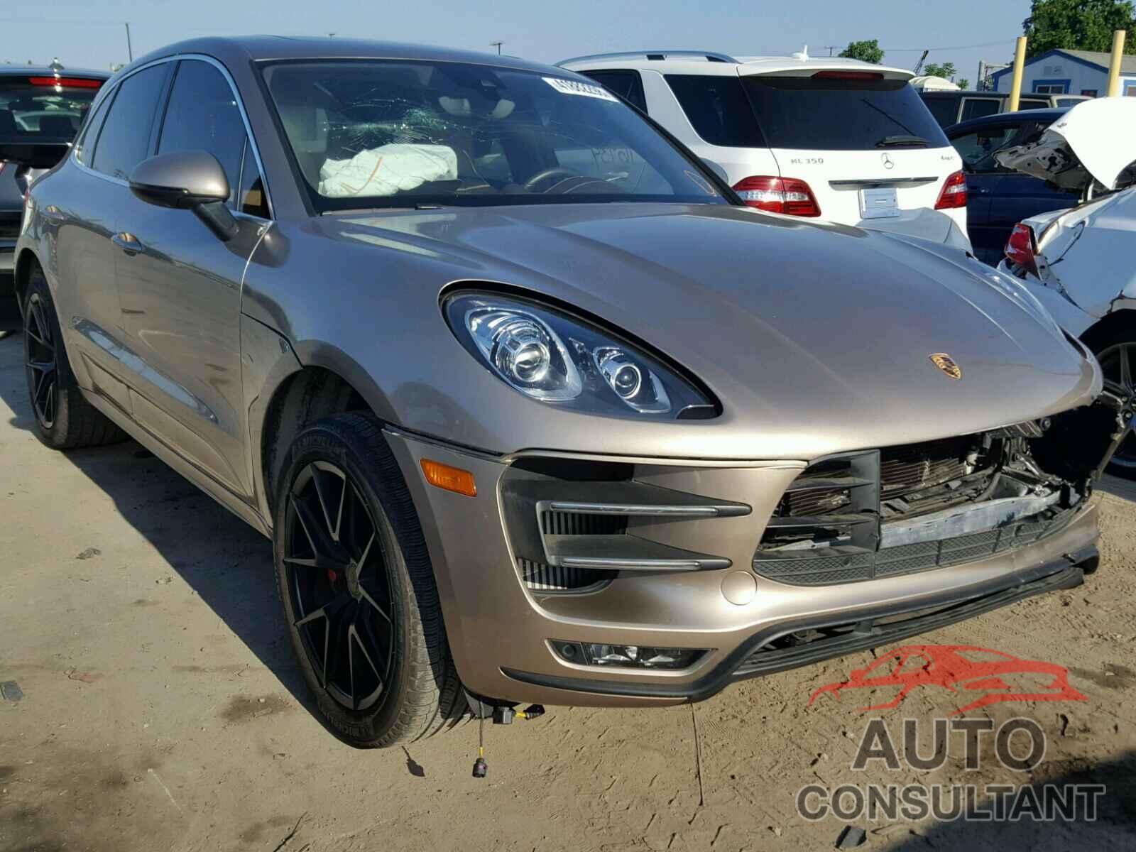 PORSCHE MACAN 2016 - WP1AF2A52GLB93199