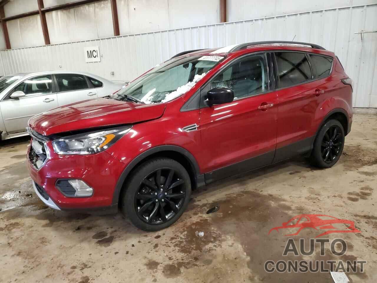 FORD ESCAPE 2017 - 1FMCU9G92HUF10618