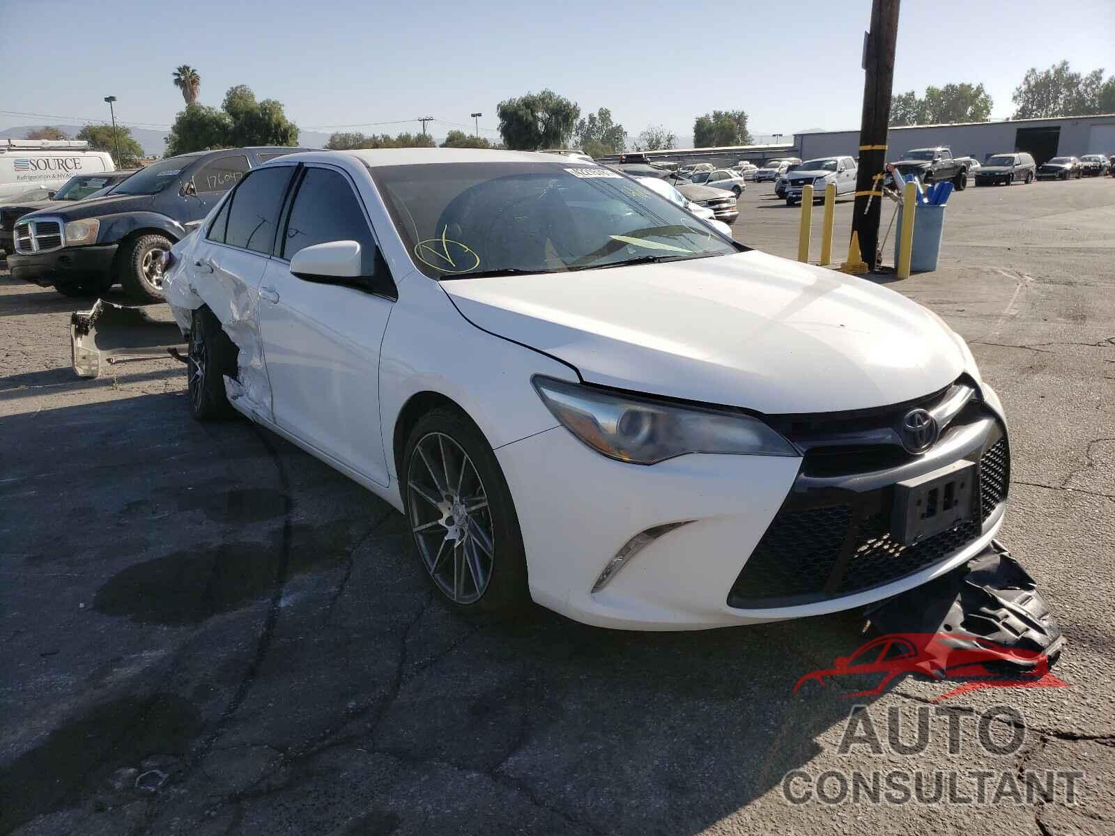 TOYOTA CAMRY 2016 - 4T1BF1FK2GU145979