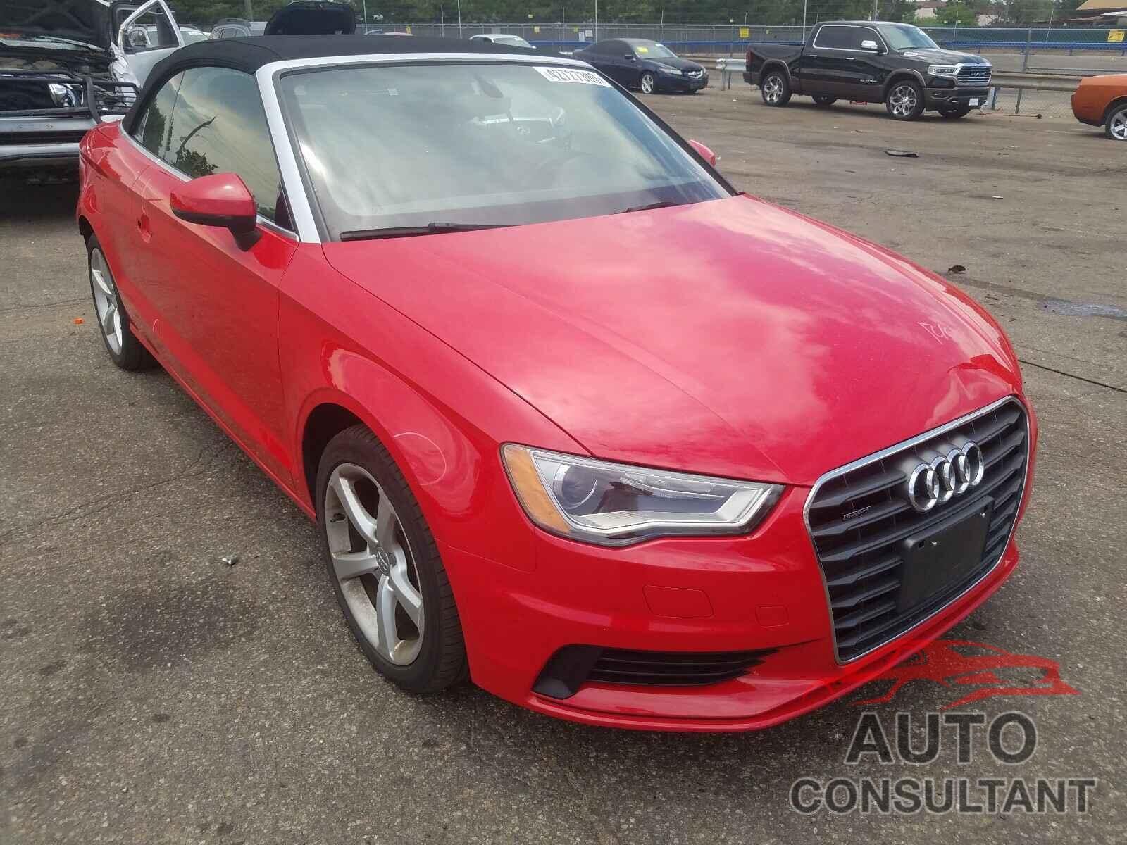 AUDI A3 2015 - WAU7FLFFXF1029015