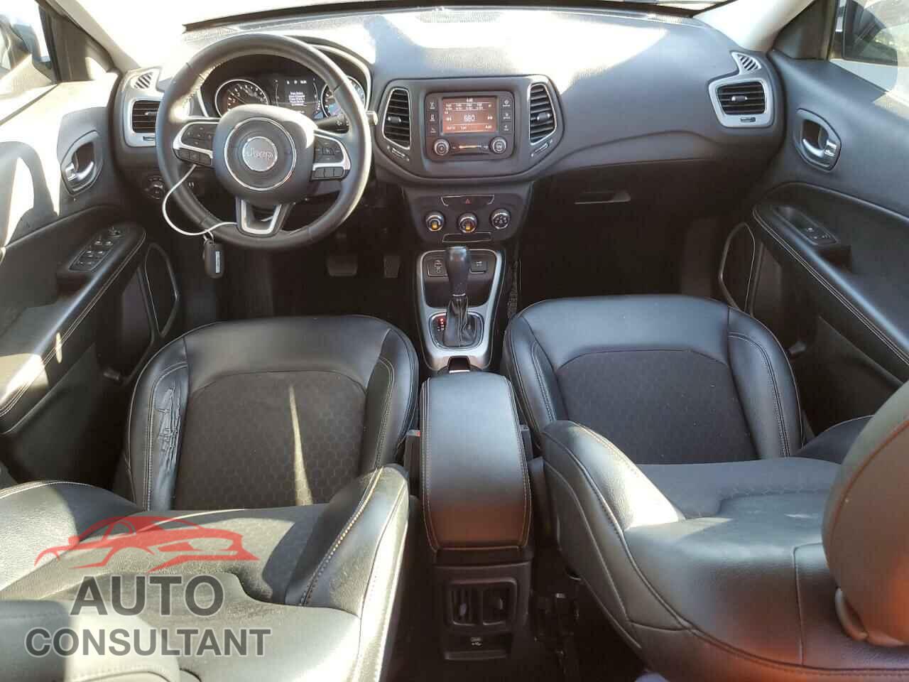 JEEP COMPASS 2017 - 3C4NJCBB0HT653106