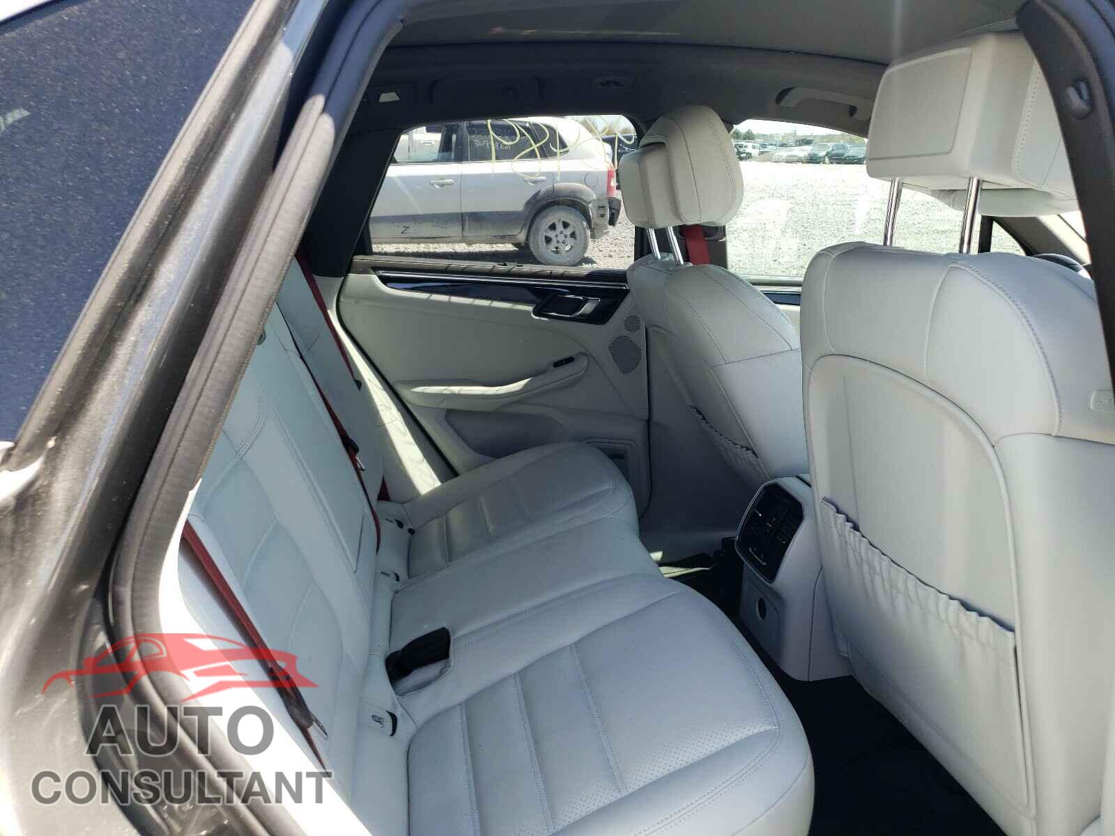 PORSCHE MACAN 2018 - WP1AB2A51JLB39766