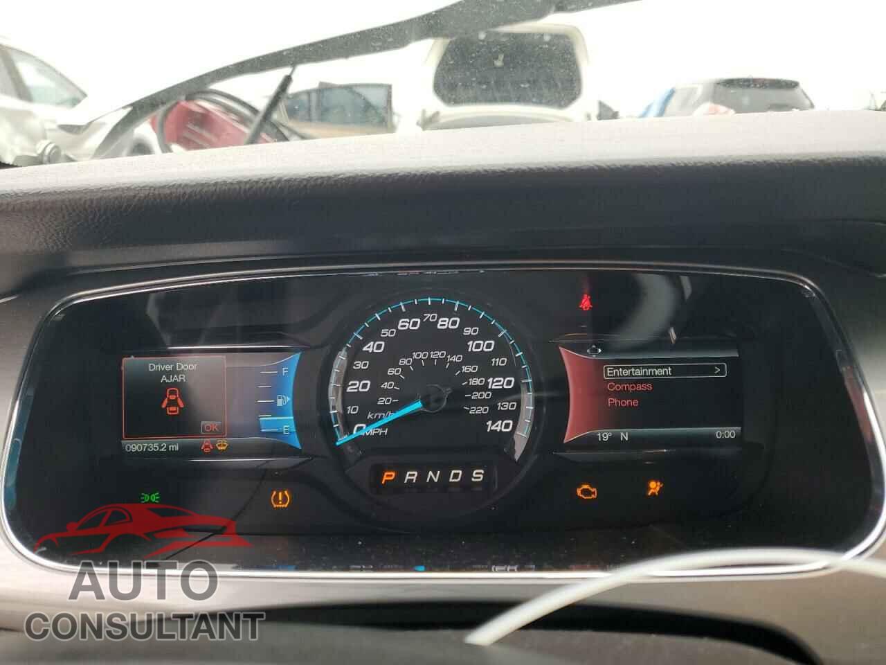 FORD TAURUS 2018 - 1FAHP2E86JG129741