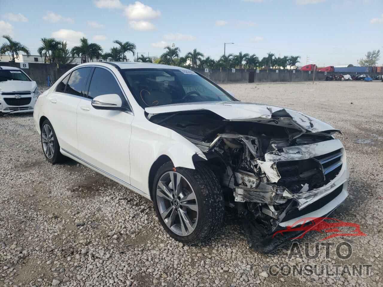 MERCEDES-BENZ C-CLASS 2019 - 55SWF8DB5KU317522