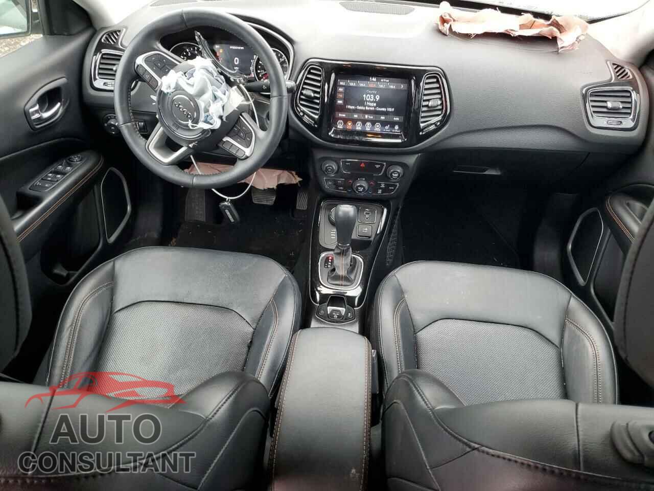 JEEP COMPASS 2019 - 3C4NJDCB4KT761353