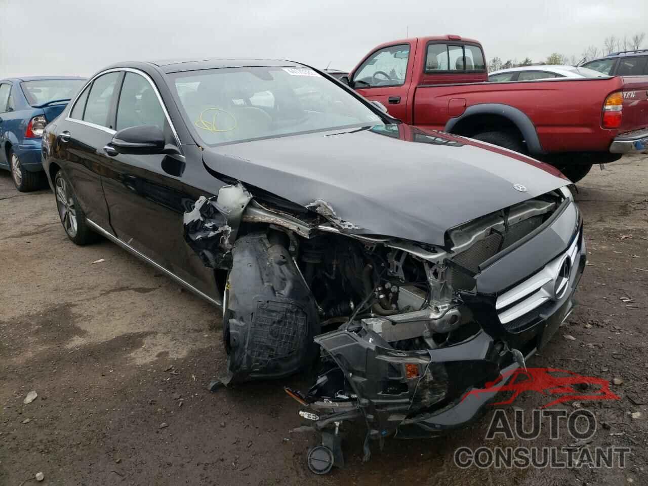 MERCEDES-BENZ C-CLASS 2018 - 55SWF4KB0JU266442