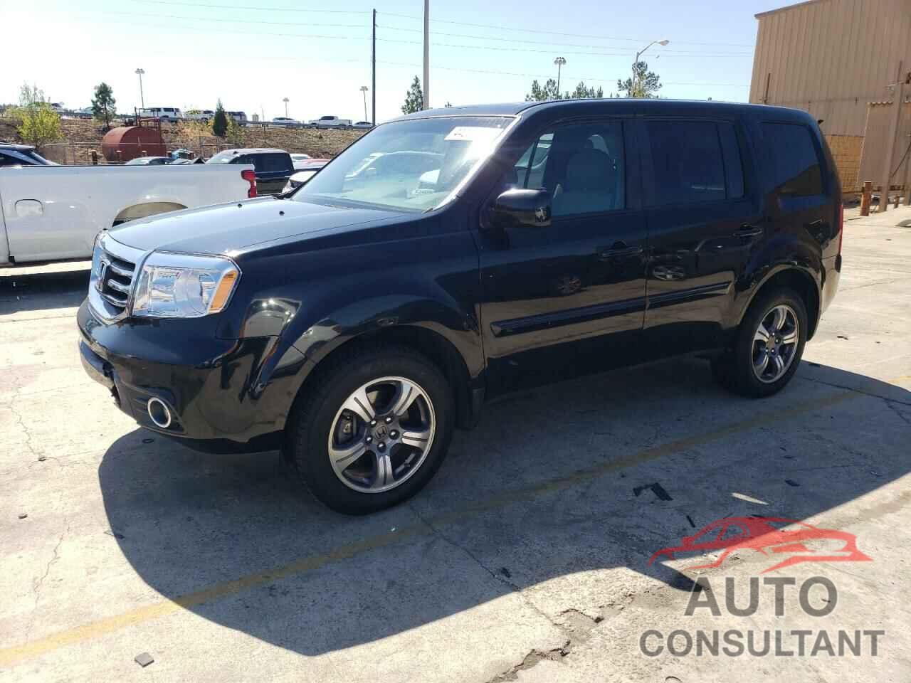 HONDA PILOT 2015 - 5FNYF3H33FB013613