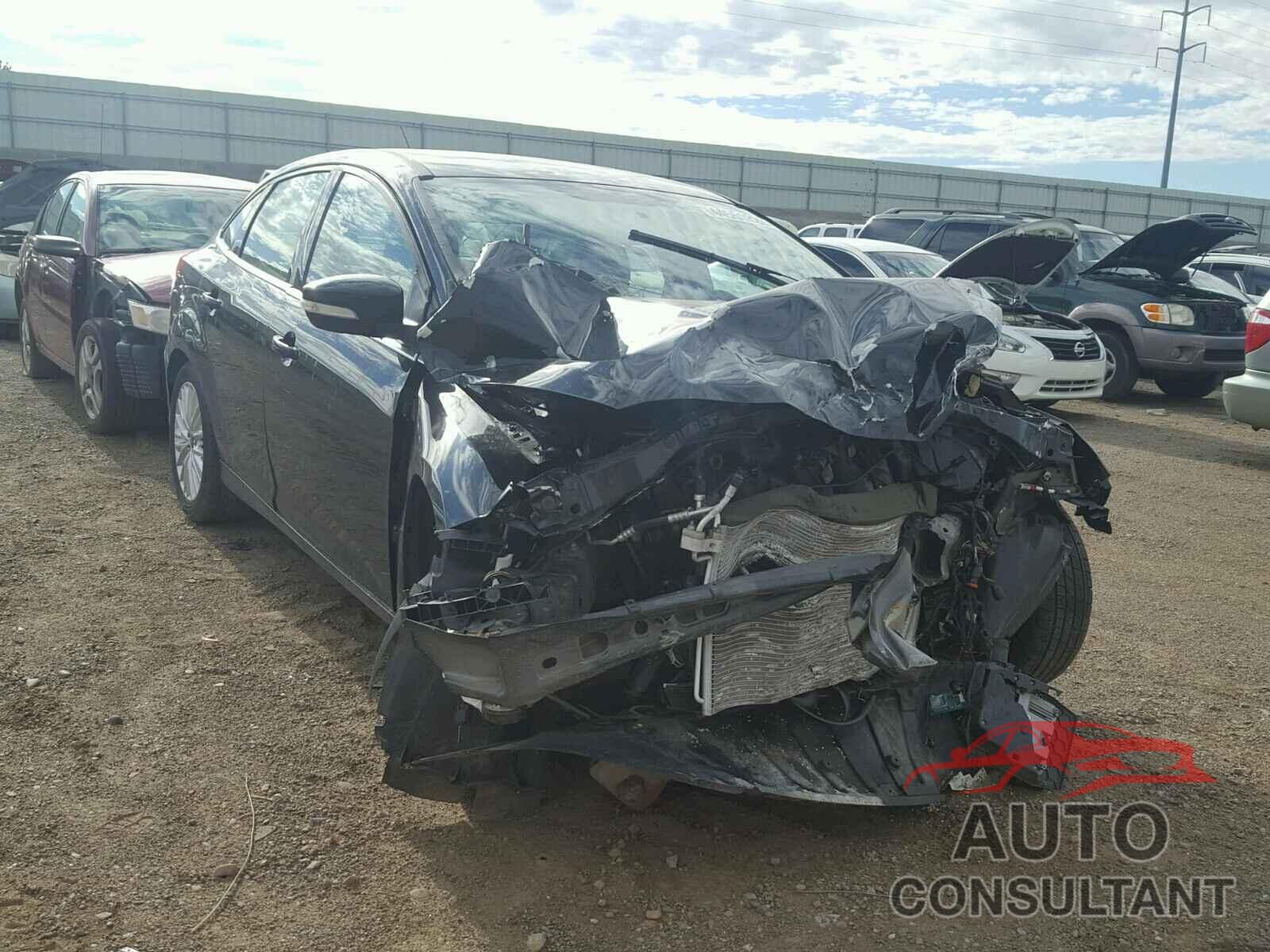 FORD FOCUS 2015 - 1FADP3J27FL357526