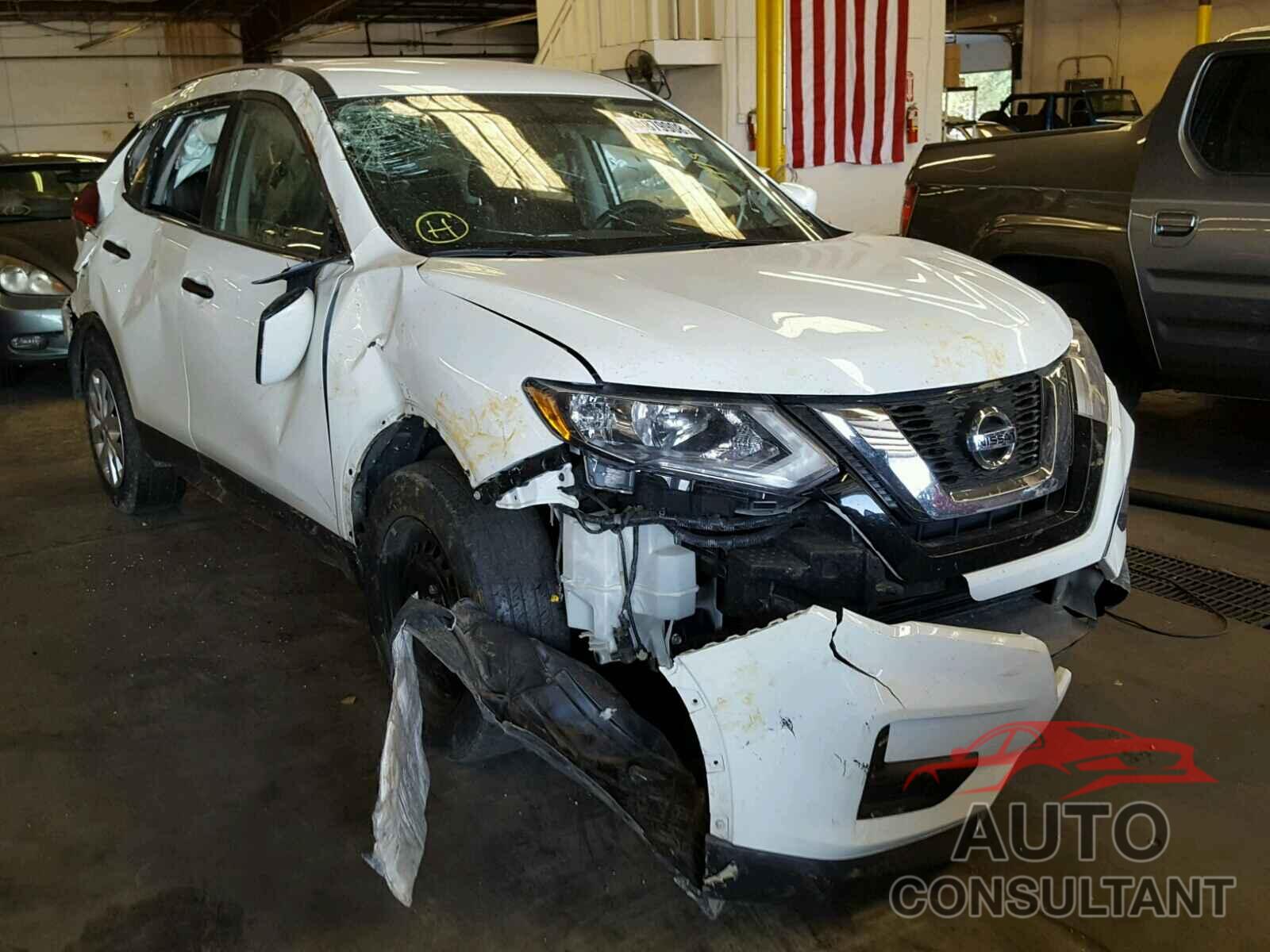 NISSAN ROGUE S 2017 - KNMAT2MV5HP520825