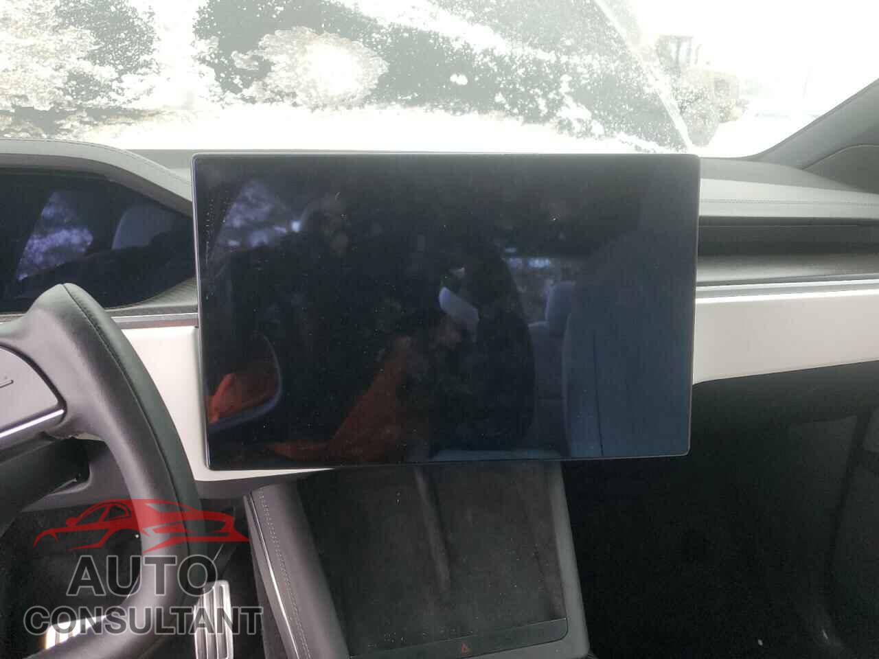 TESLA MODEL X 2023 - 7SAXCBE67PF401557
