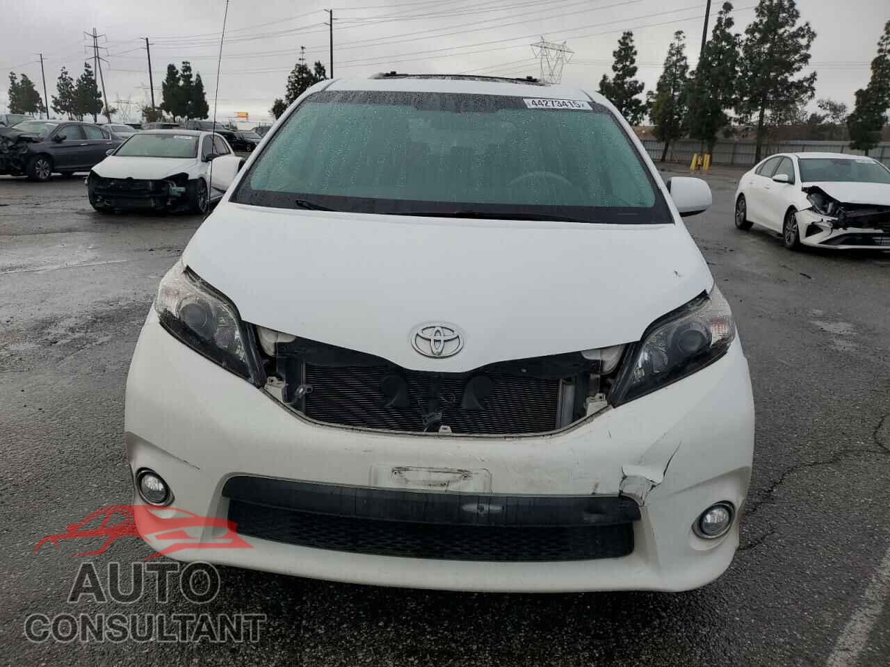 TOYOTA SIENNA 2011 - 5TDXK3DC2BS170584