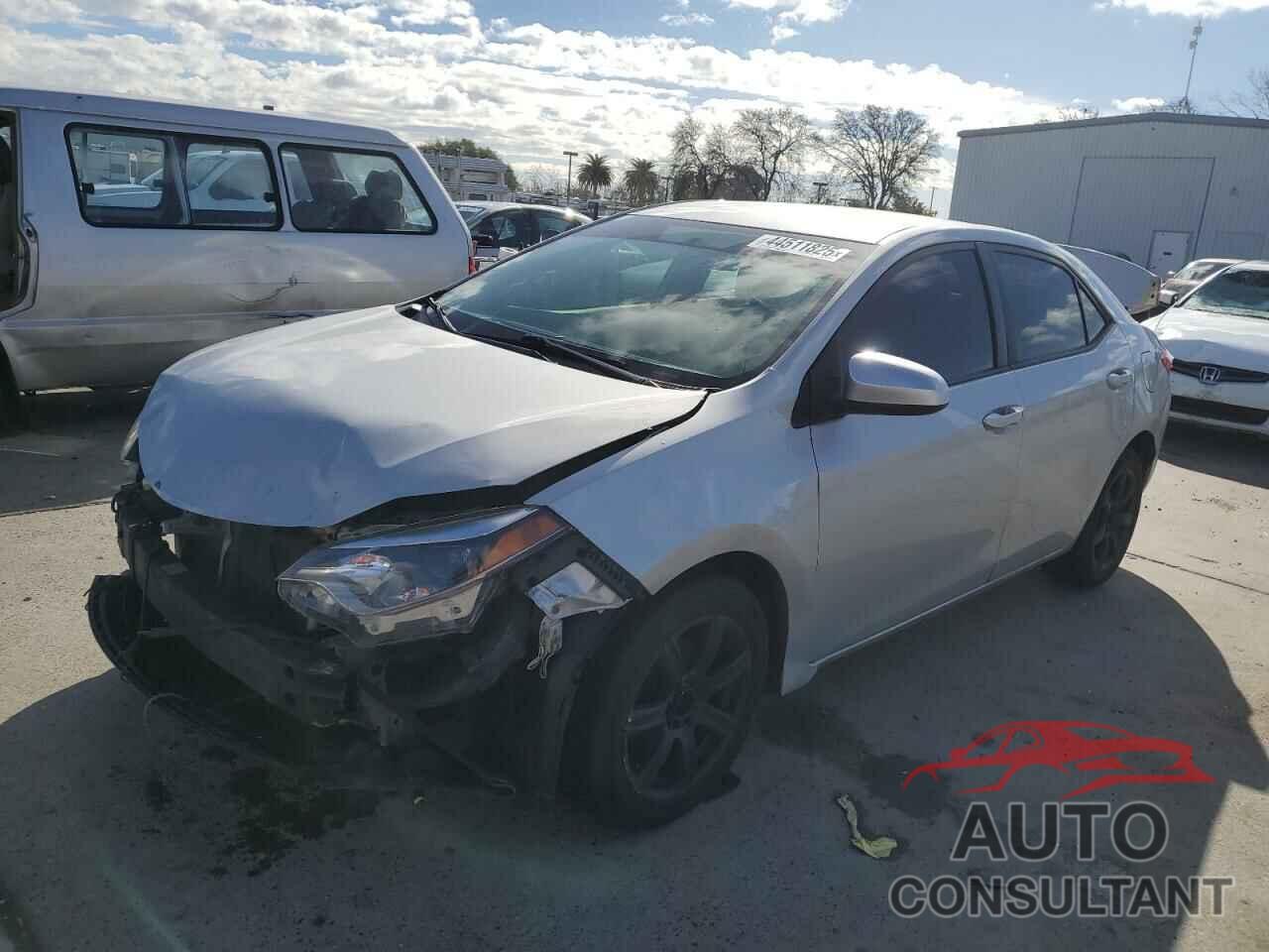 TOYOTA COROLLA 2015 - 5YFBURHE4FP347069