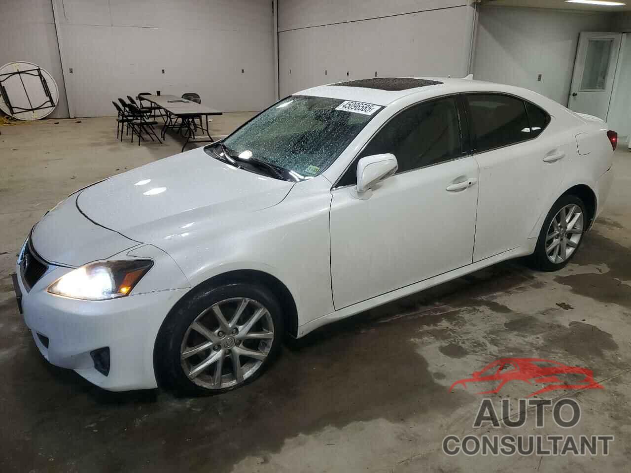 LEXUS IS 2012 - JTHCF5C22C5053701