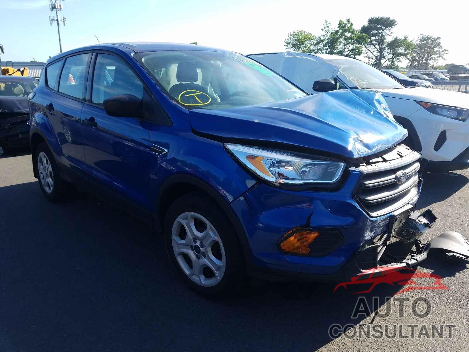 FORD ESCAPE 2017 - 1FMCU0F77HUE25494