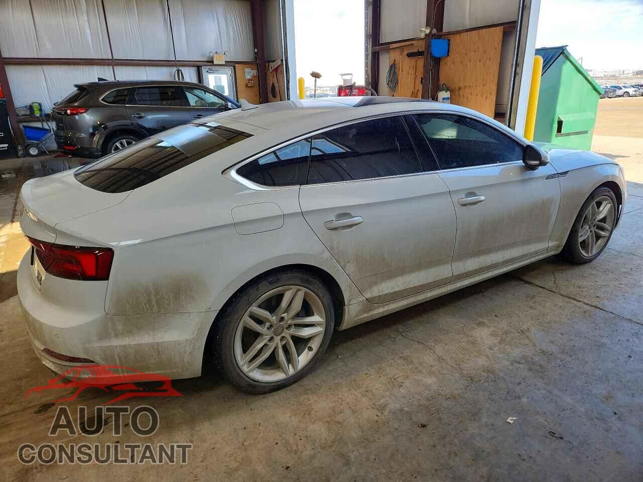 AUDI A5 2018 - WAUCNCF54JA090863