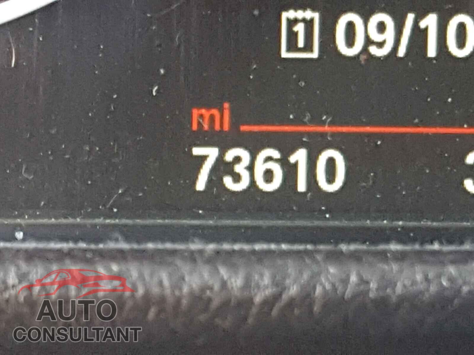 BMW 3 SERIES 2016 - WBA8E9G51GNU30592