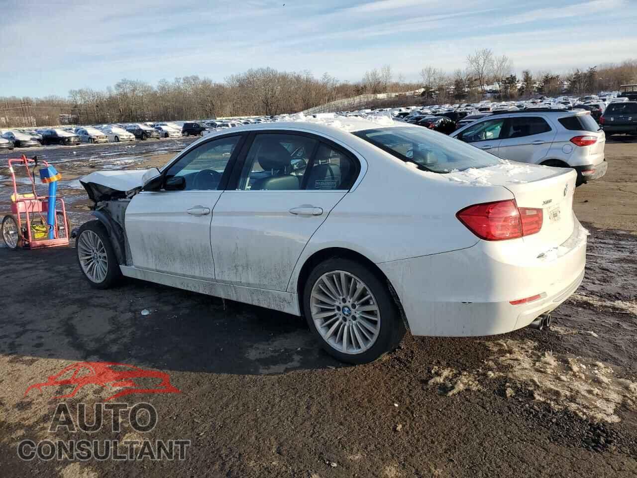 BMW 3 SERIES 2013 - WBA3B3C59DF532606