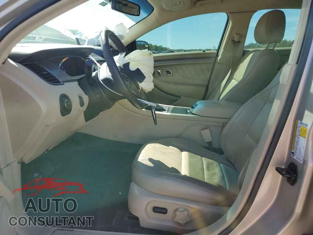 FORD TAURUS 2017 - 1FAHP2E85HG106221