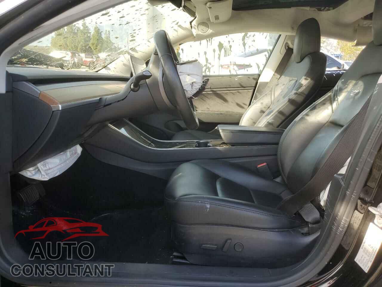 TESLA MODEL 3 2019 - 5YJ3E1EB7KF364564