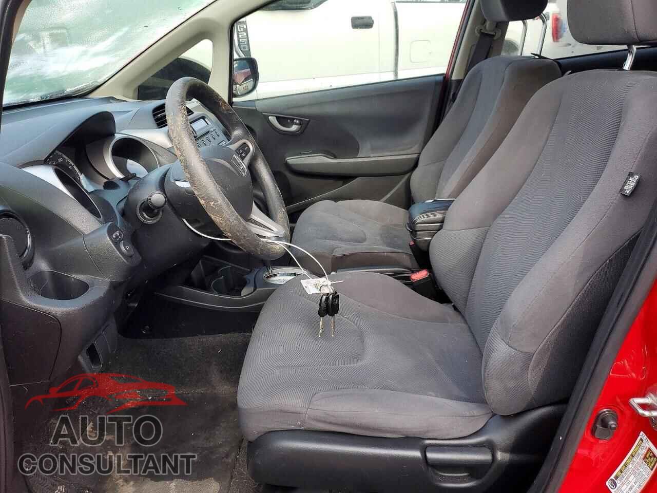 HONDA FIT 2013 - JHMGE8H32DC006396