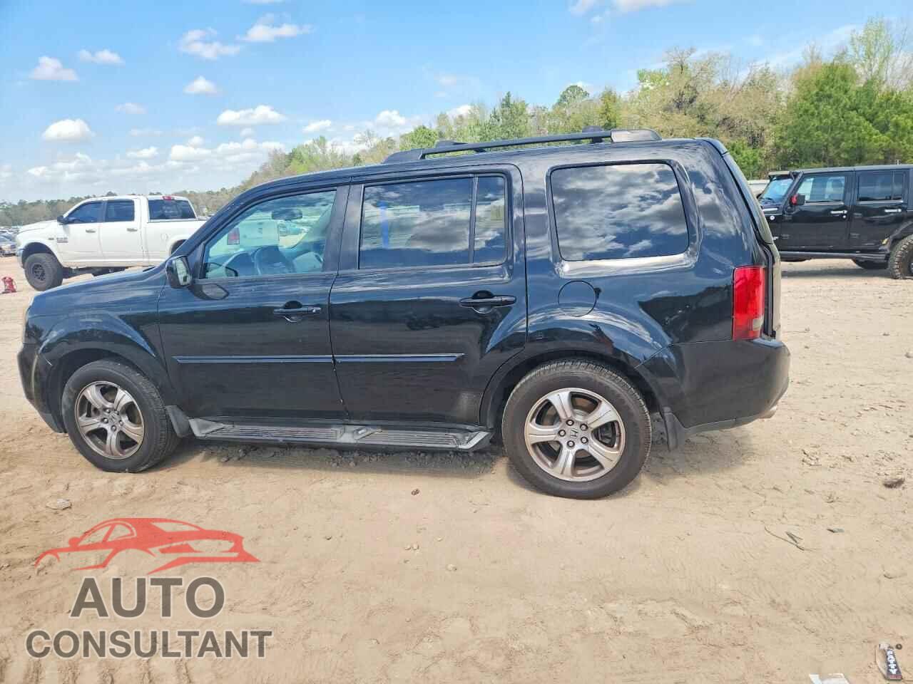 HONDA PILOT 2013 - 5FNYF3H57DB022068