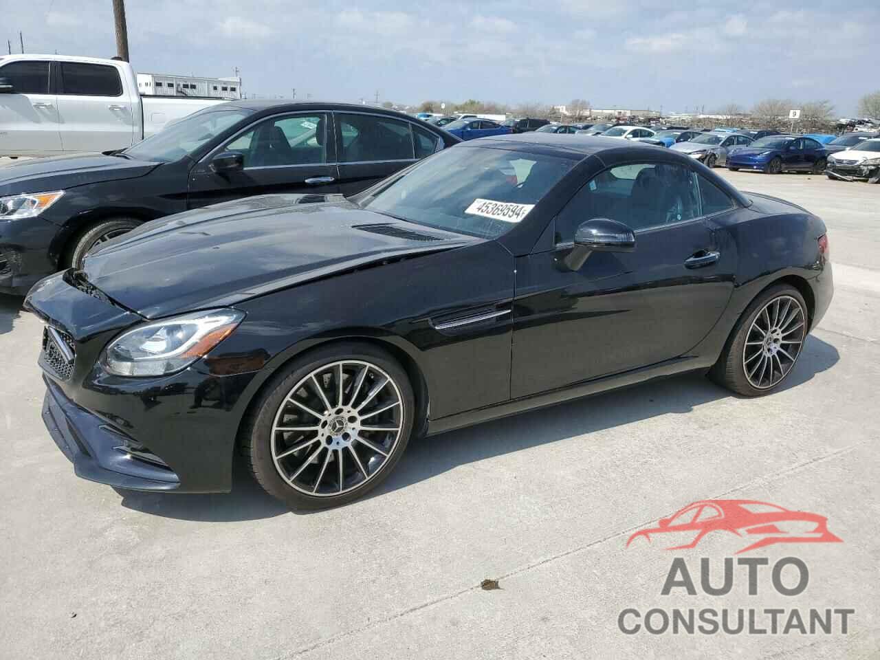 MERCEDES-BENZ SLC-CLASS 2019 - WDDPK3JA3KF164138