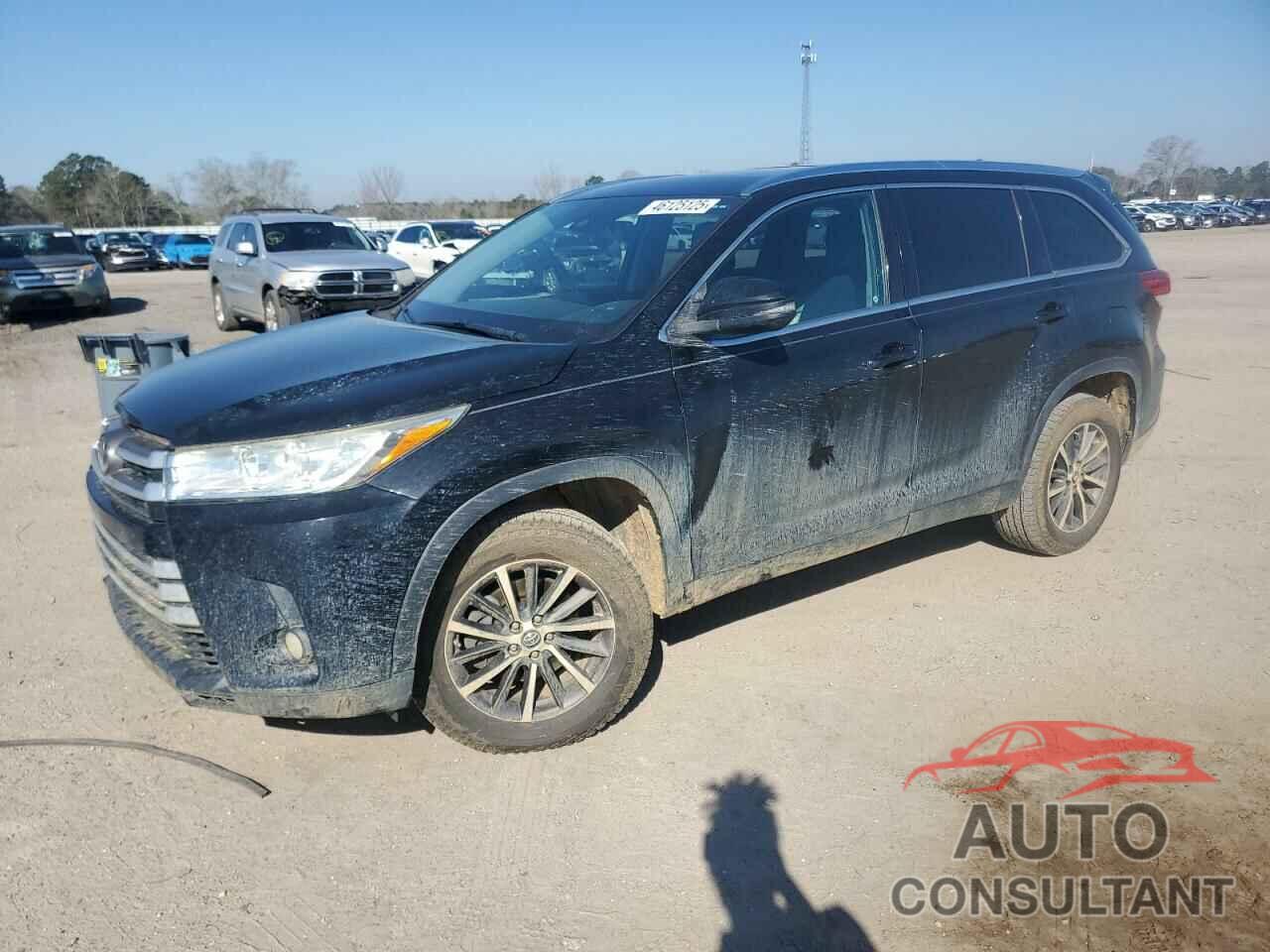 TOYOTA HIGHLANDER 2018 - 5TDKZRFH3JS545284