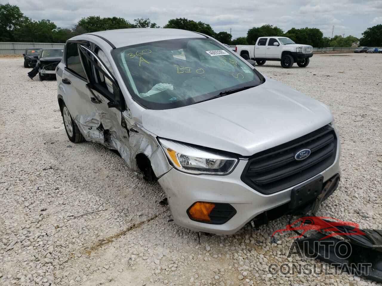 FORD ESCAPE 2017 - 1FMCU0F73HUE07638